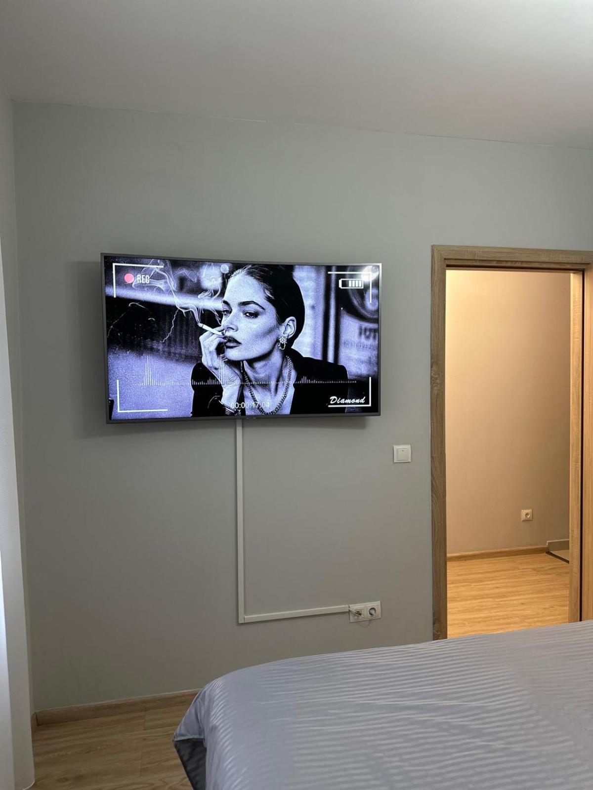 Alexhome Lux Apartment 27 Free Parking Бухарест Экстерьер фото